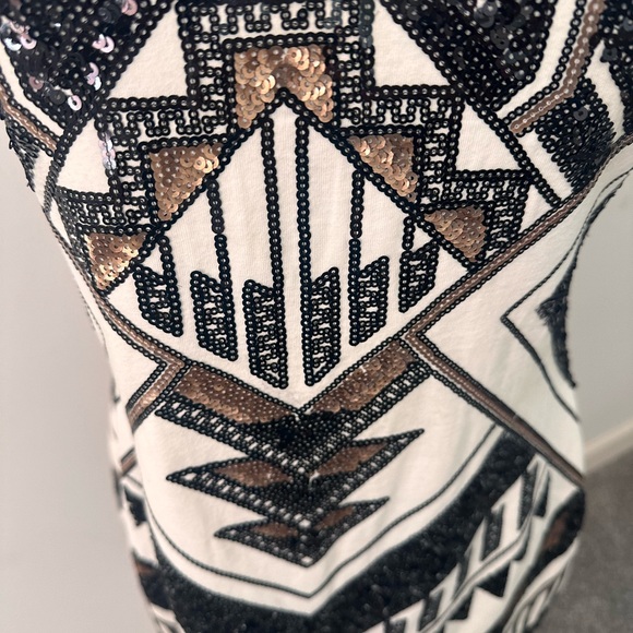Express Dress White Black Gold Sequin Aztec Deco Geometric size M - Picture 6 of 8